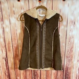 Lucy & Laurel Medium Fur lined Microsuede Vest